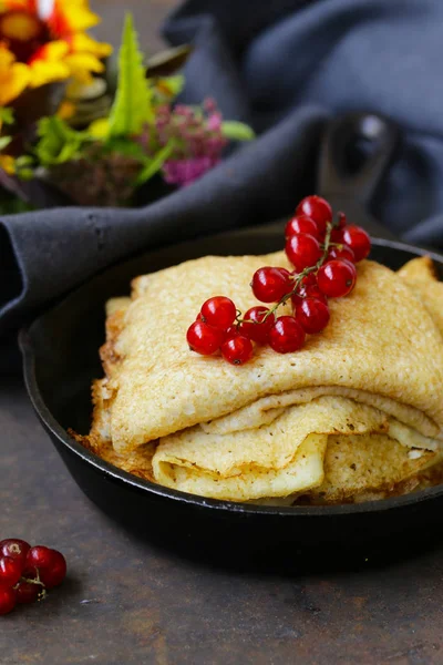 Thin Pancakes Stack Frying Pan Rustic Still Life — Stock Photo, Image