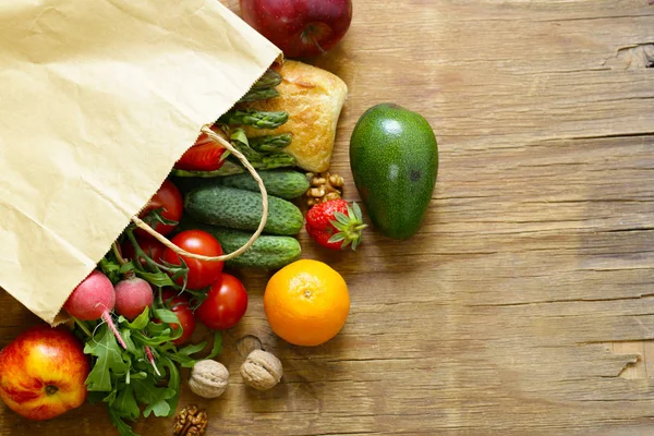 Einkaufspaket Bioprodukte Obst Und Gemüse — Stockfoto