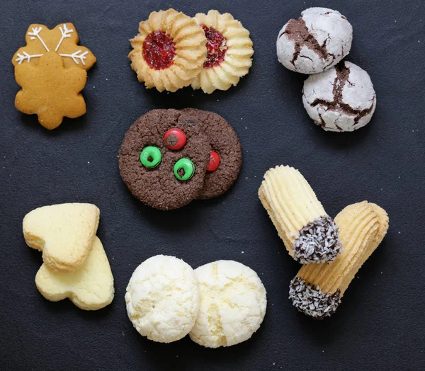 自制的节日饼干 甜点和款待 — 图库照片