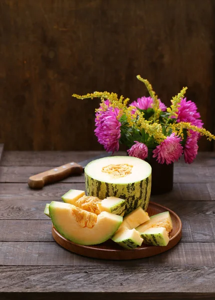 Organic Ripe Orange Melon Table — Stock Photo, Image