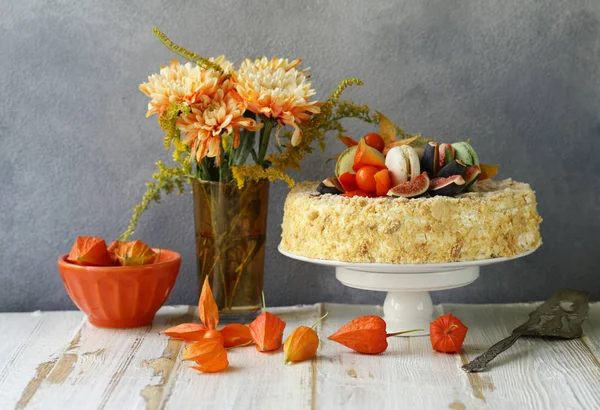 Bolo Napoleão Com Creme Manteiga Decoração Outono — Fotografia de Stock