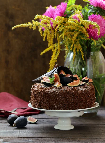 Gâteau Chocolat Avec Des Figues Fraîches Pour Régal — Photo