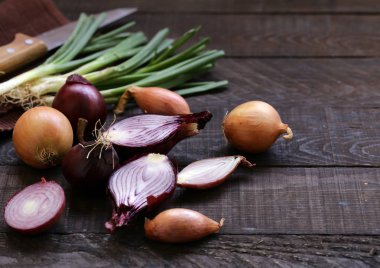 farklı çeşitlerinin doğal organik soğan