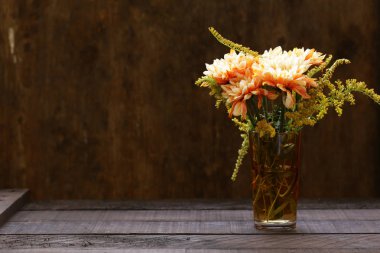 Sonbahar çiçek kompozisyon dekor arka planı için