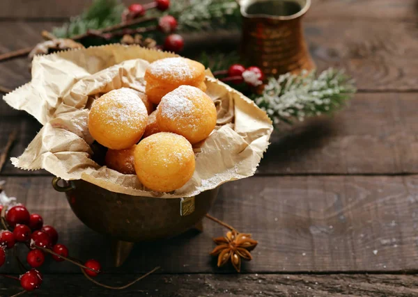 Süzme Peynirli Çörek Topları Ile Pudra Şekeri — Stok fotoğraf