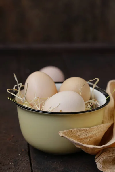 Ovos Orgânicos Naturais Uma Mesa Madeira — Fotografia de Stock