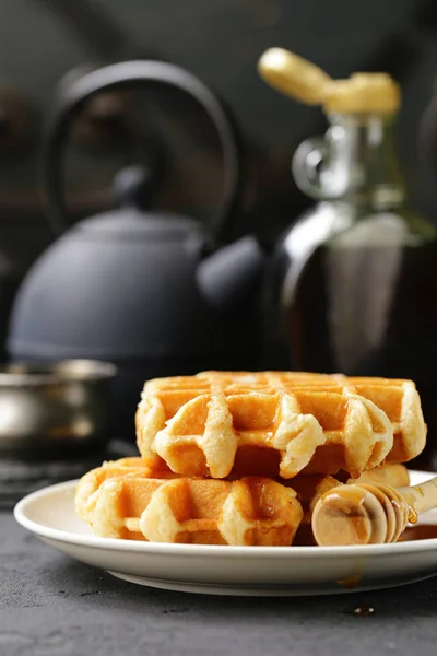 Сладкие Вафли Ягодами Завтрак — стоковое фото