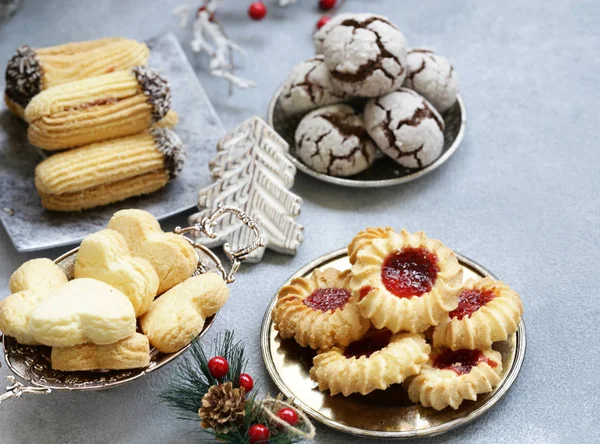 Various Holiday Cookies Christmas Decorations — Stock Photo, Image