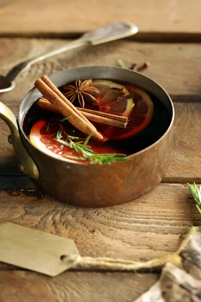 Mulled Wine Cinnamon Orange Wooden Background — Stock Photo, Image