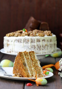 Paskalya havuçlu kek için tatil davranır