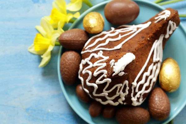 Festive Baking Cake Decorated Eggs Easter — Stock Photo, Image