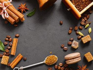 kahve koyu çikolata, tarçın, anason ve tanımlama bilgileri