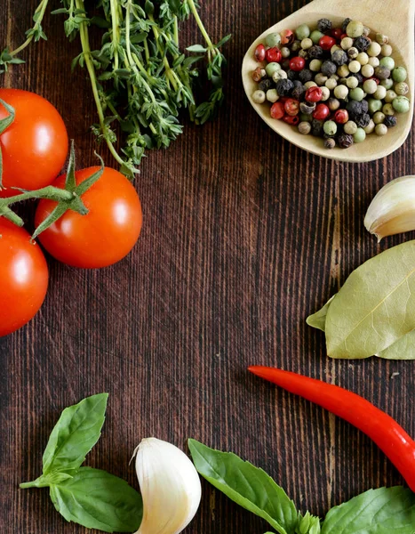 Spezie Erbe Verdure Fondo Legno — Foto Stock