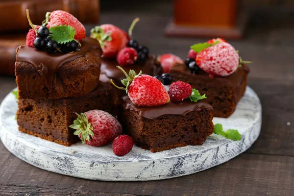 chocolate brownie cake with ganache