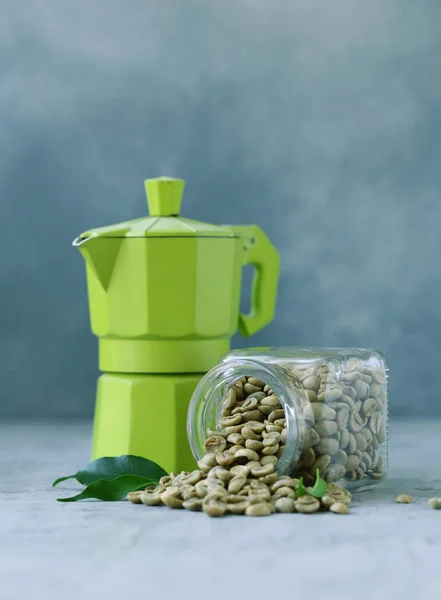 Organic Green Coffee Grains Gray Background — Stock Photo, Image