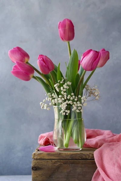 Wiosenne Kwiaty Różowy Bukiet Tulipanów Wystrój Wnętrz — Zdjęcie stockowe
