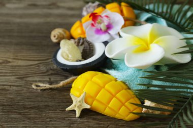 Tay meyve sabunu, tropikal ürün