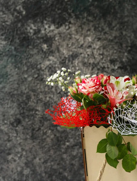 Όμορφο Εορταστικό Μπουκέτο Λουλουδιών Άνοιξη — Φωτογραφία Αρχείου