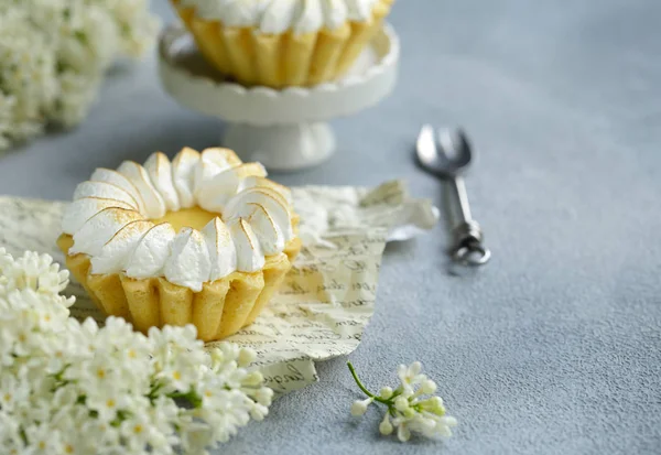Десертні Тарталетки Лимонним Кремом Обсмажуванням — стокове фото