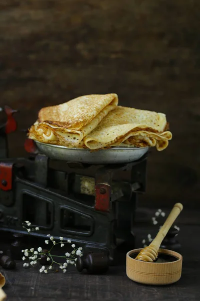 Домашние Тонкие Блинчики Завтрак — стоковое фото
