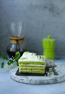 tereyağı kremalı yeşil antep fıstığı kek, tatlı