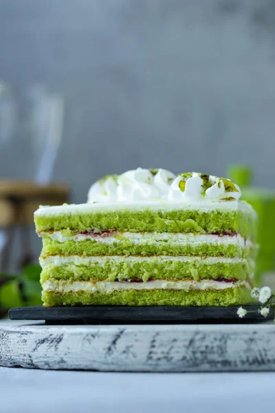 tereyağı kremalı yeşil antep fıstığı kek, tatlı