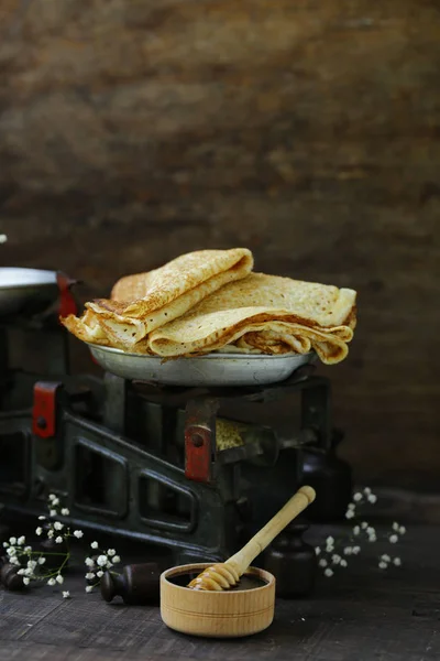 Домашние Тонкие Блинчики Завтрак — стоковое фото