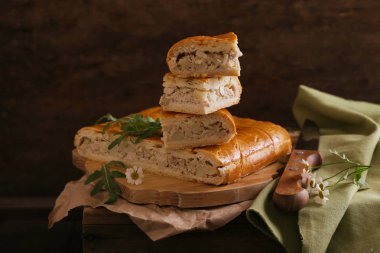 tavuk ve patates ile ev yapımı et Pie