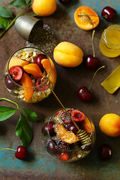 Colazione Sana Chia Budino Con Bacche Miele — Foto Stock