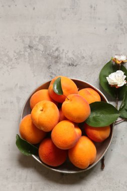 masada olgun organik tatlı şeftali