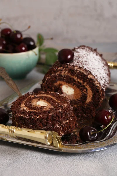 Chocolate Dessert Roll Vanilla Cream Sweet Cherry — Stock Photo, Image