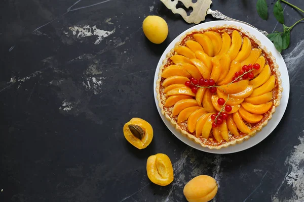 Zelfgemaakte Abrikozen Fruit Taart — Stockfoto