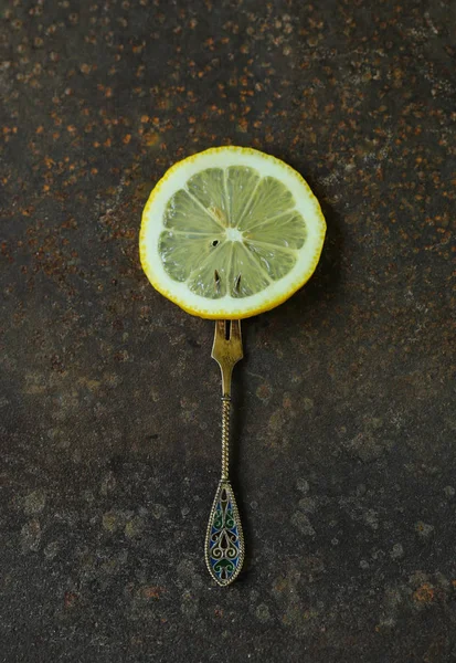 新鮮な天然オーガニックフルーツレモン — ストック写真