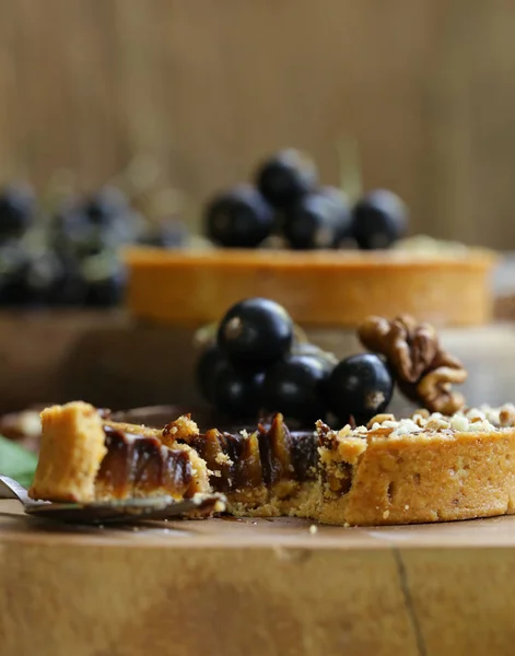 Tartes Chocolate Com Bagas Nozes — Fotografia de Stock