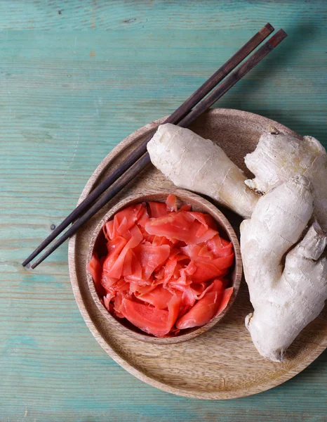 Pickled Pink Ginger Fresh Root Table — Stock Photo, Image