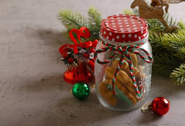 tatil için noel zencefilli kurabiye