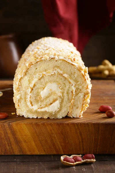 Zelfgemaakte Biscuit Roll Met Pinda — Stockfoto