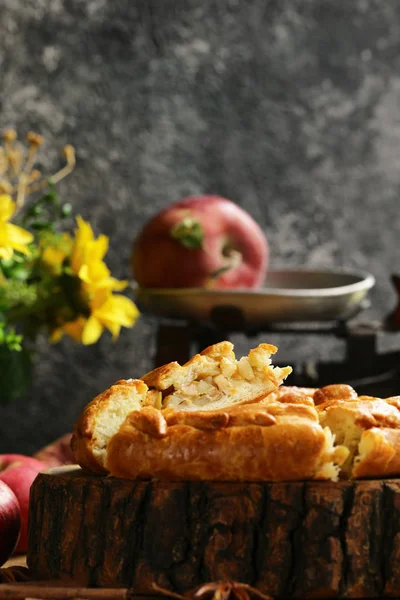 Домашний Яблочный Пирог Десерт — стоковое фото