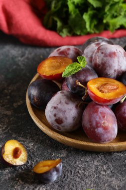 masada taze organik kırmızı erik