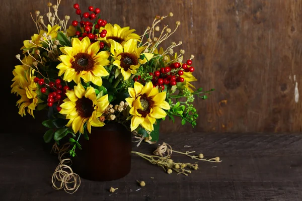 Φθινοπωρινό Μπουκέτο Λουλουδιών Ηλιοτρόπια — Φωτογραφία Αρχείου