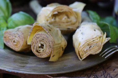 Salata ve konserve için doğal mor sebzeler.