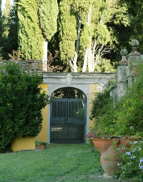 Italian landscapes, architecture and gardens beautiful views