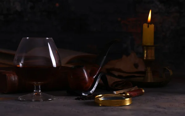 Bodegón Con Pipa Para Fumar Alcohol Historia Los Hombres — Foto de Stock