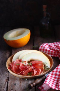 İtalyan aperatifi prosciutto ham antipasto