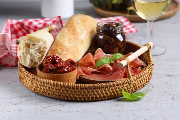 Italienskt Mellanmål Prosciutto Skinka Antipasto — Stockfoto