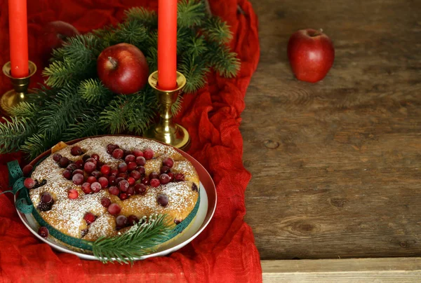 Pastel Navidad Con Arándanos Velas Mesa — Foto de Stock