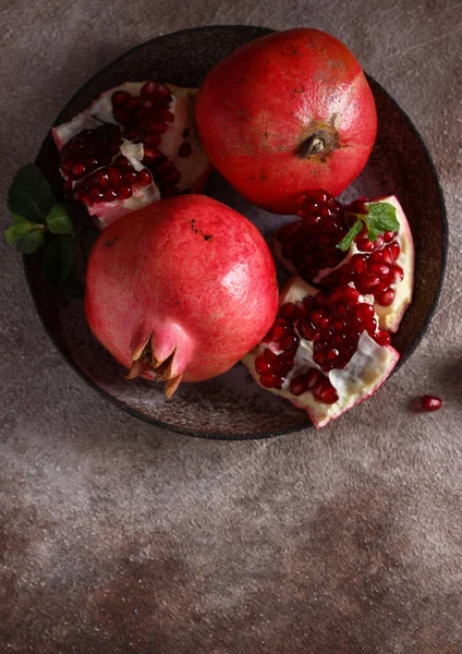 Rijp Biologisch Granaatappelfruit Tafel — Stockfoto