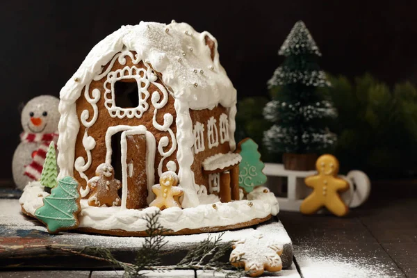 Weihnachten Lebkuchenhaus Für Leckereien Und Dekoration — Stockfoto