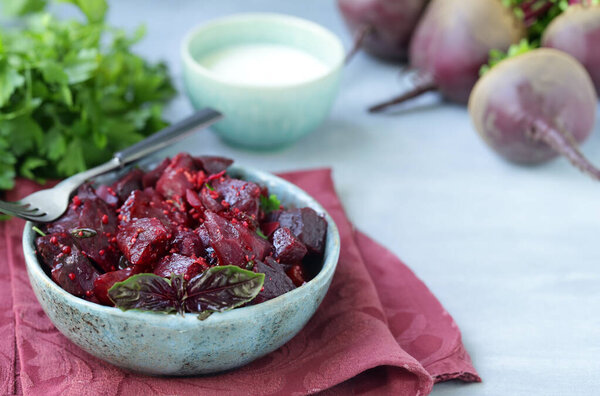 beet salad vinaigrette on wooden table