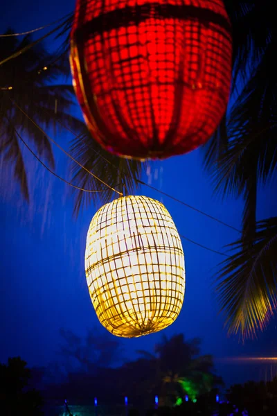 Luzes Coloridas Decorativas Penduradas Para Festa Casamento — Fotografia de Stock